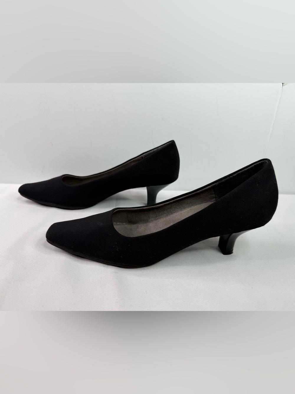 Aerosoles Dimension Classic Black Low Heel Pumps Square Toe Size 9.5